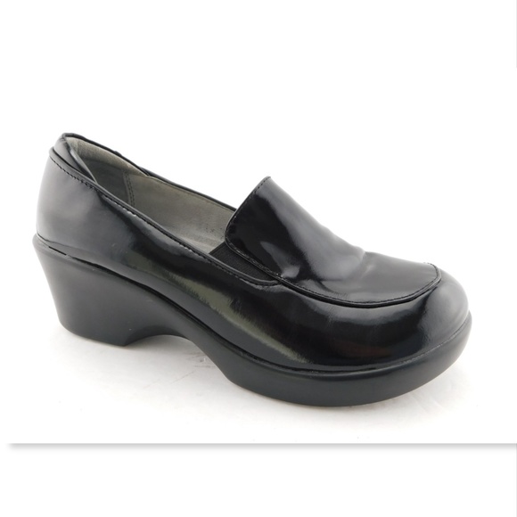 alegria black clogs